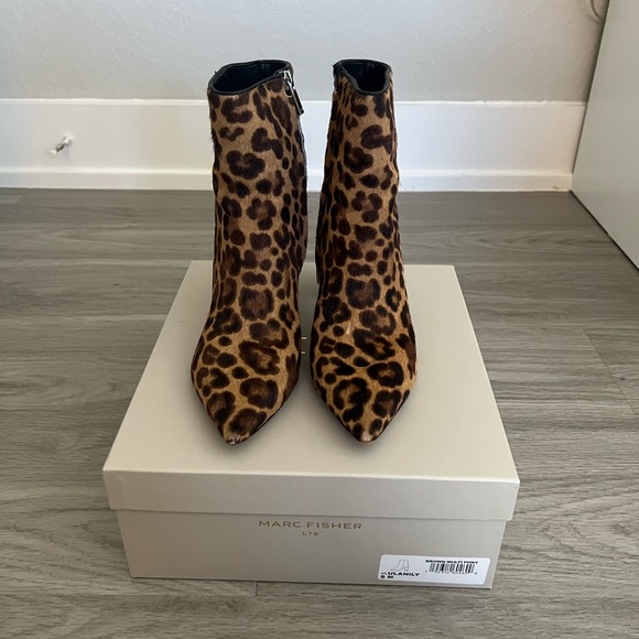 Marc Fisher LTD Ulani Pointy Toe Booty - Leopard - Size 8 - Picture 2 of 12